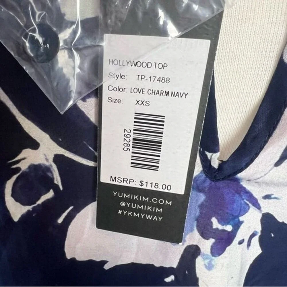 Yumi Kim Hollywood Top Navy Floral Halter Keyhole Neck XXS oversized fits medium